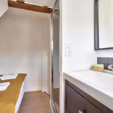 Appartamento New Cocoon Duplex For 2 In The Heart Of